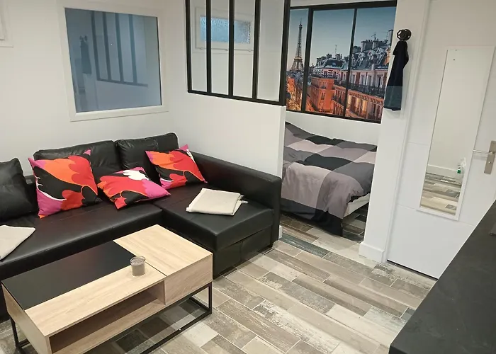 Studio Neuf Joliment Decore A 5 Min De L\'Aeroport